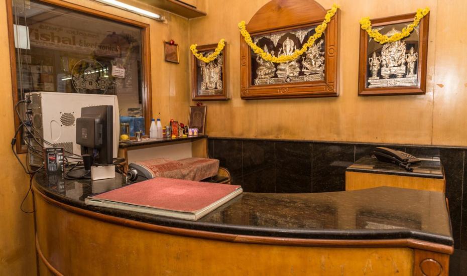 Golden Guest House Bangalore Bagian luar foto