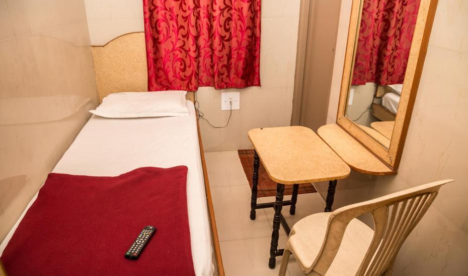 Golden Guest House Bangalore Bagian luar foto